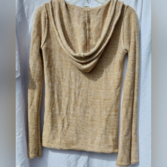 Knitted Top - Picture 2 of 3